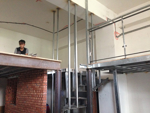 竹塘鄉鐵樓梯安裝施工