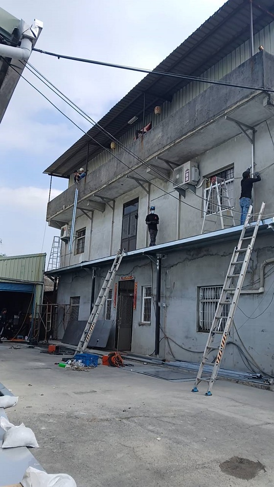 南投草屯鎮搭建白鐵平台工程